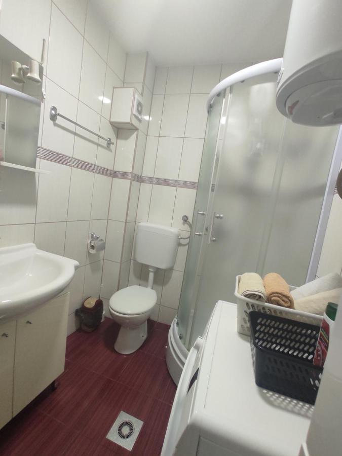Studio Apartman Lukavica 塞拉耶佛 外观 照片